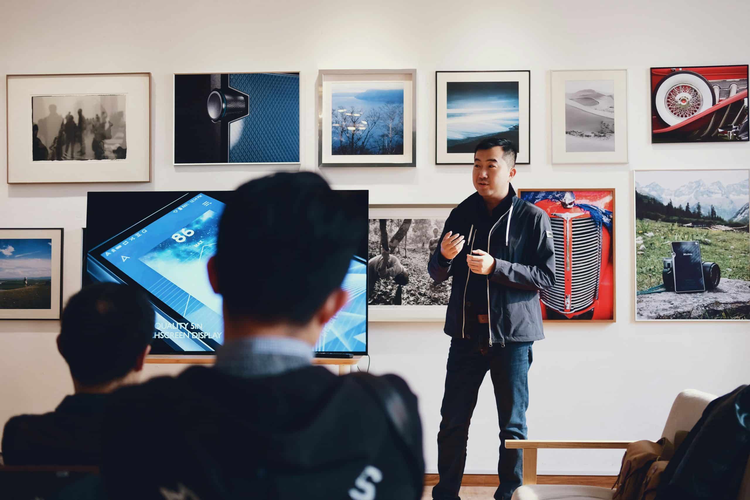 In this blog, learn 4 proven and effective ways to improve your leadership through emotional intelligence, leading to better connections in your life.